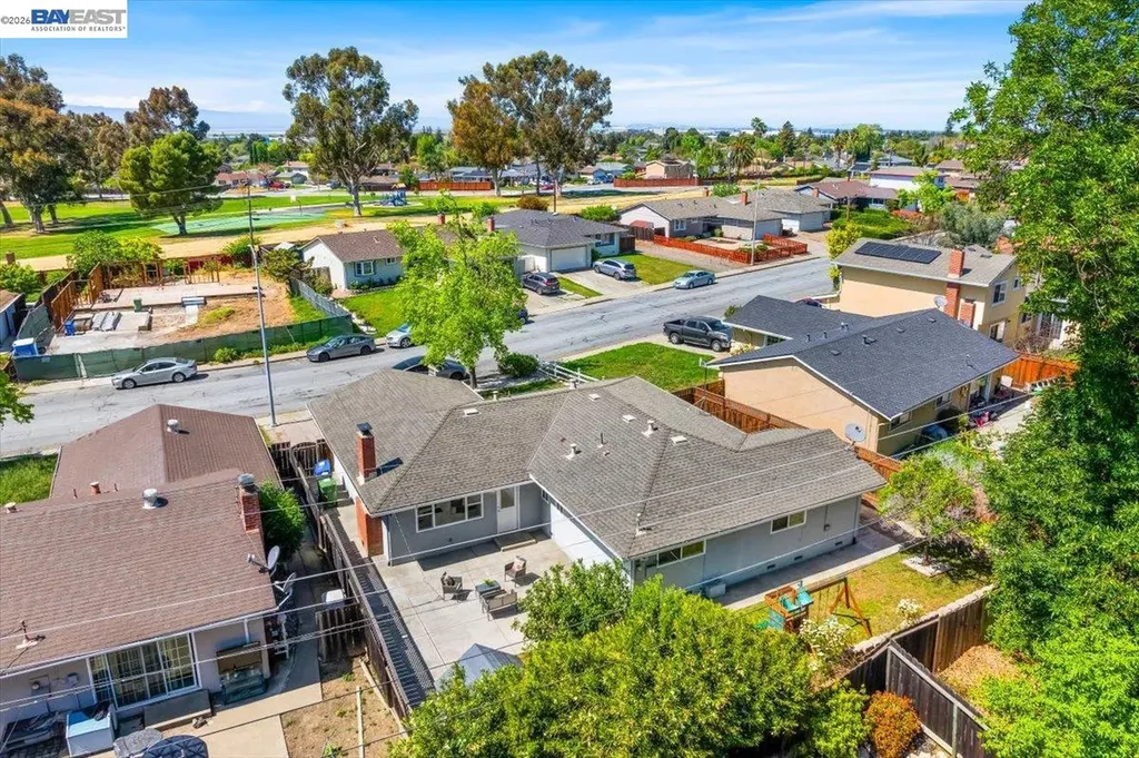 48252 Cottonwood Street Fremont CA 94539