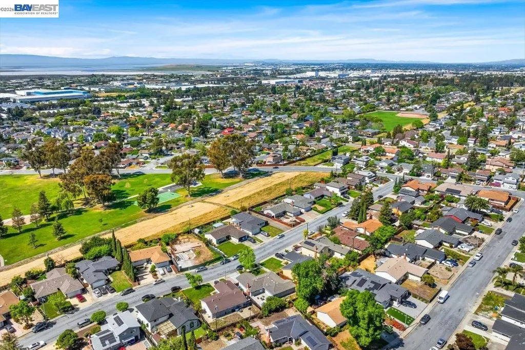 48252 Cottonwood Street Fremont CA 94539