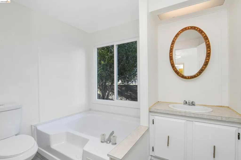 14 Del Rio Pittsburg CA 94565