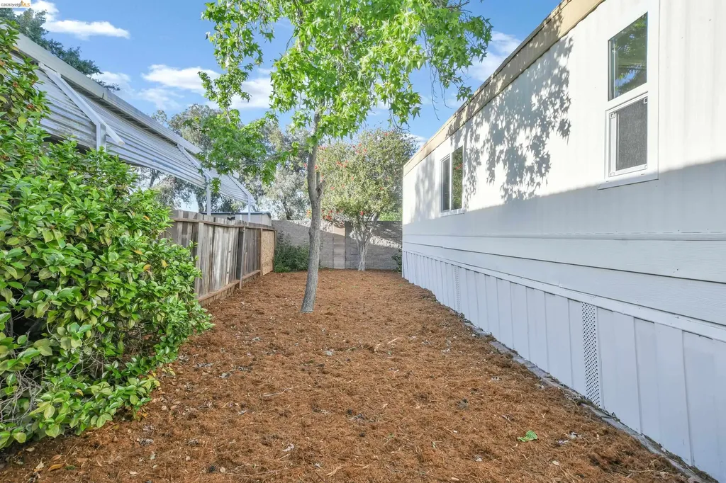 14 Del Rio Pittsburg CA 94565