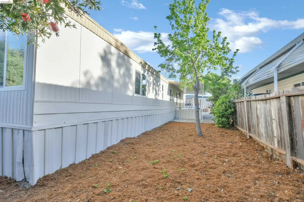 14 Del Rio Pittsburg CA 94565