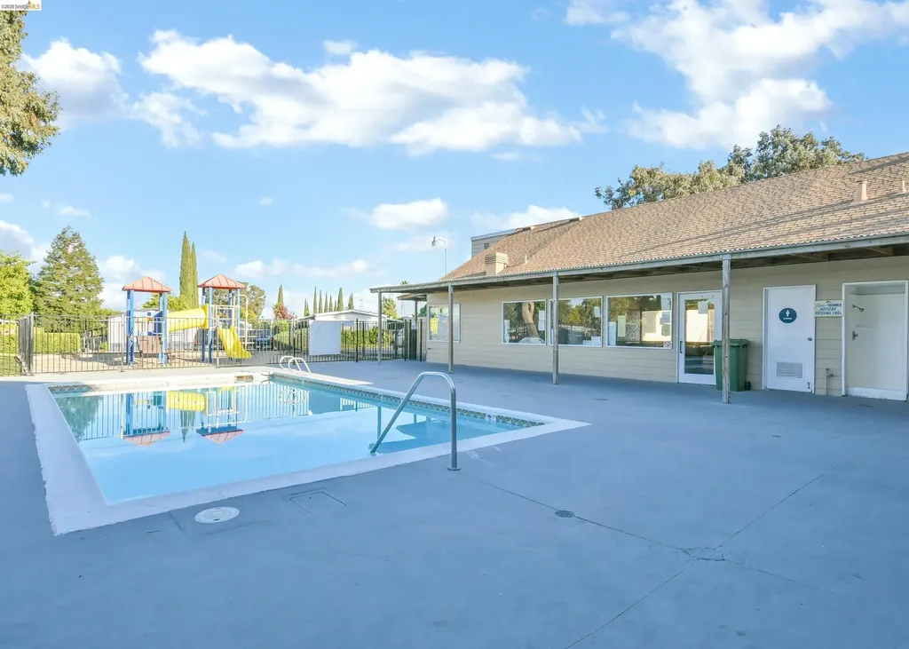 14 Del Rio Pittsburg CA 94565