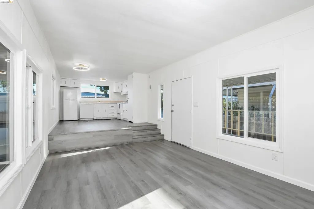 14 Del Rio Pittsburg CA 94565