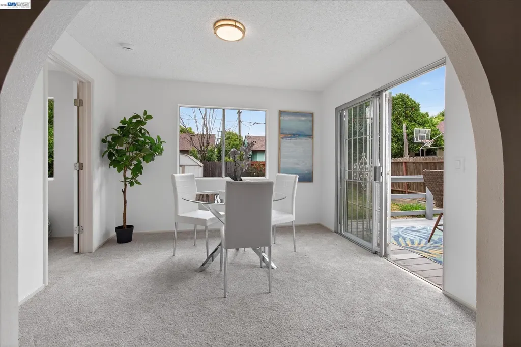 910 Miller Avenue Vallejo CA 94591