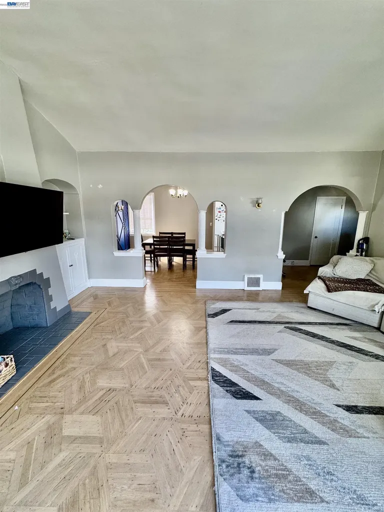 319 Plymouth Avenue San Francisco CA 94112