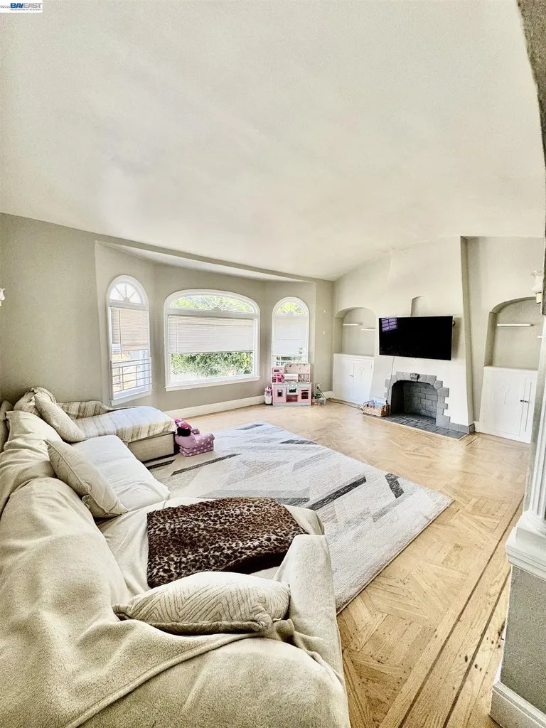 319 Plymouth Avenue San Francisco CA 94112