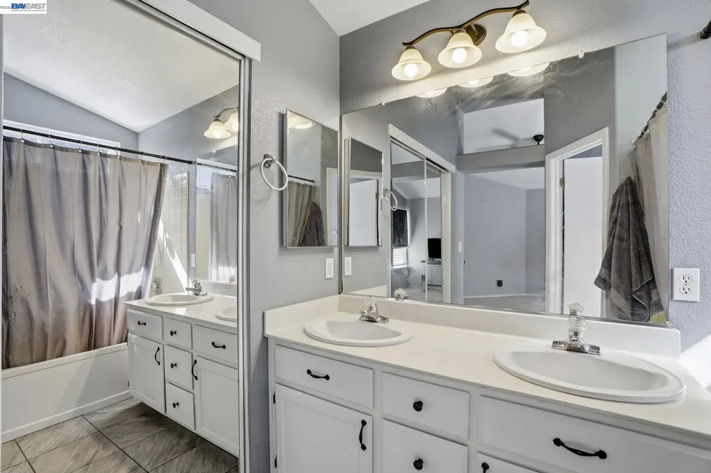 1184 Shadowcliff Court Brentwood CA 94513