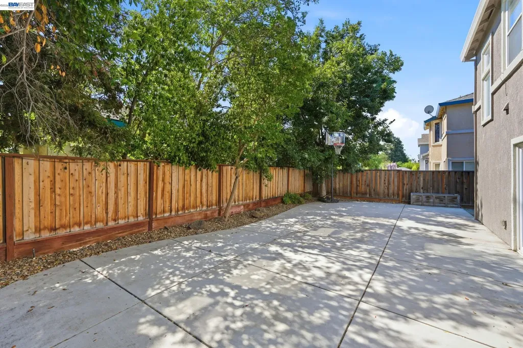 1184 Shadowcliff Court Brentwood CA 94513