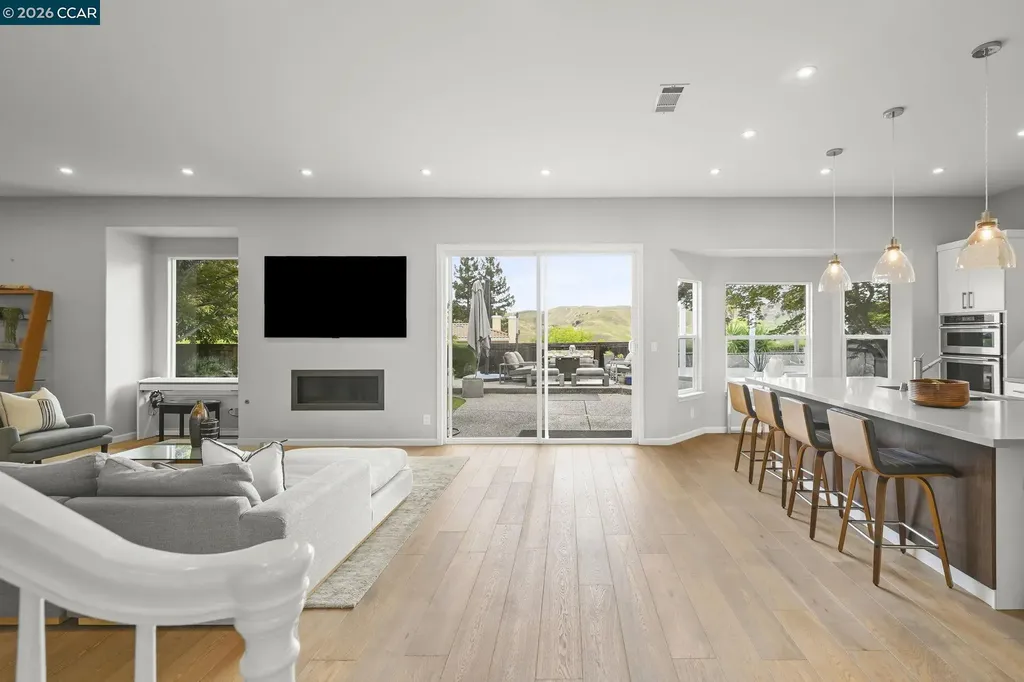 1161 Torrey Pines Place Clayton CA 94517
