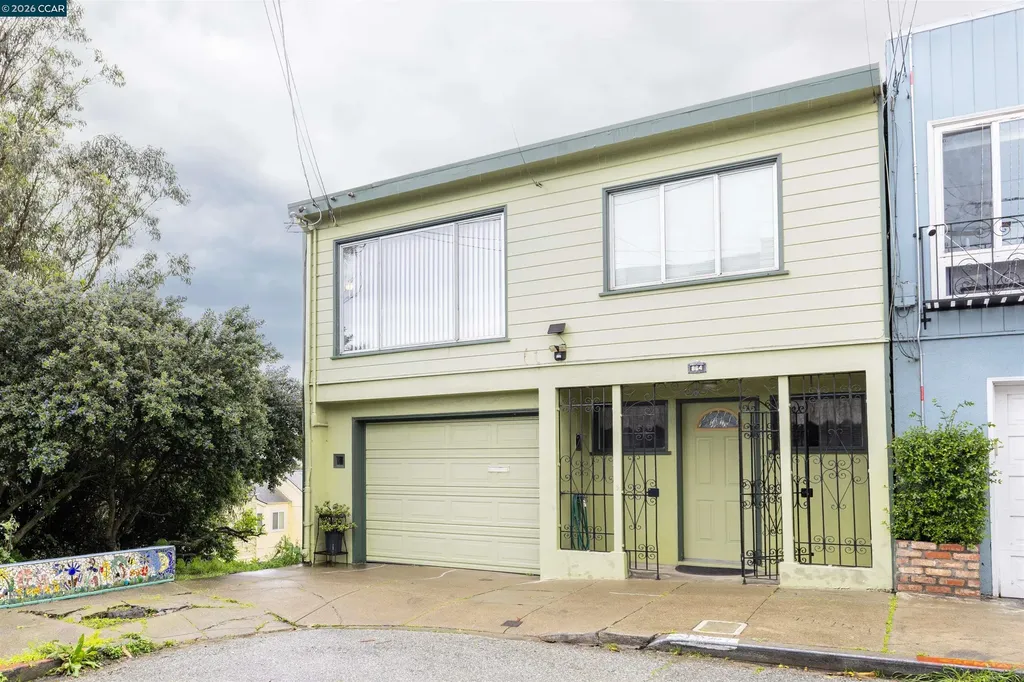 864 Moultrie Street San Francisco CA 94110