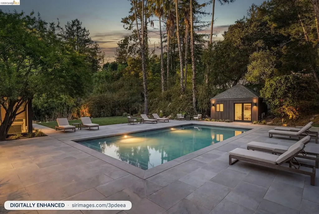 5645 Bacon Road Oakland CA 94619