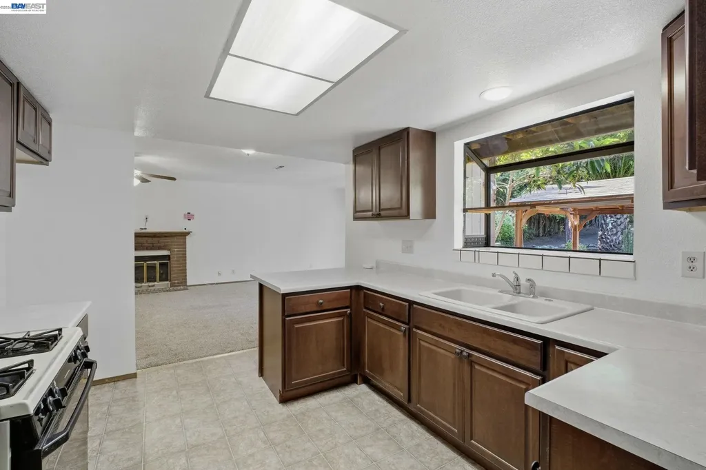410 Monaco Avenue Union City CA 94587