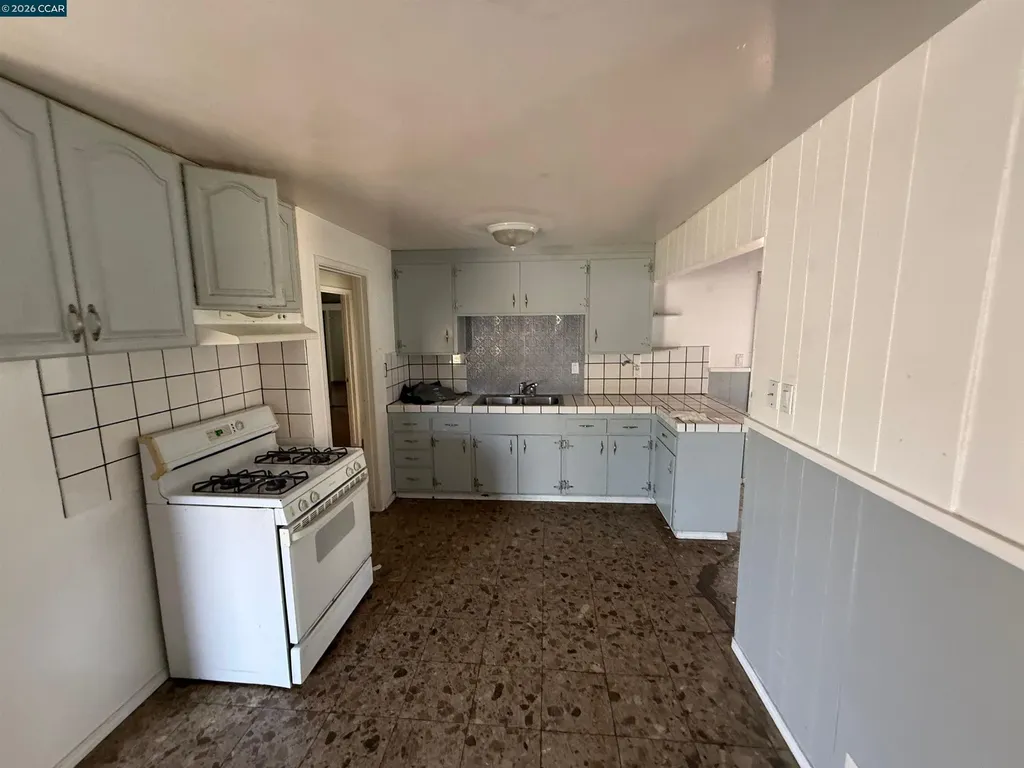 1810 Acapulco Drive San Pablo CA 94806