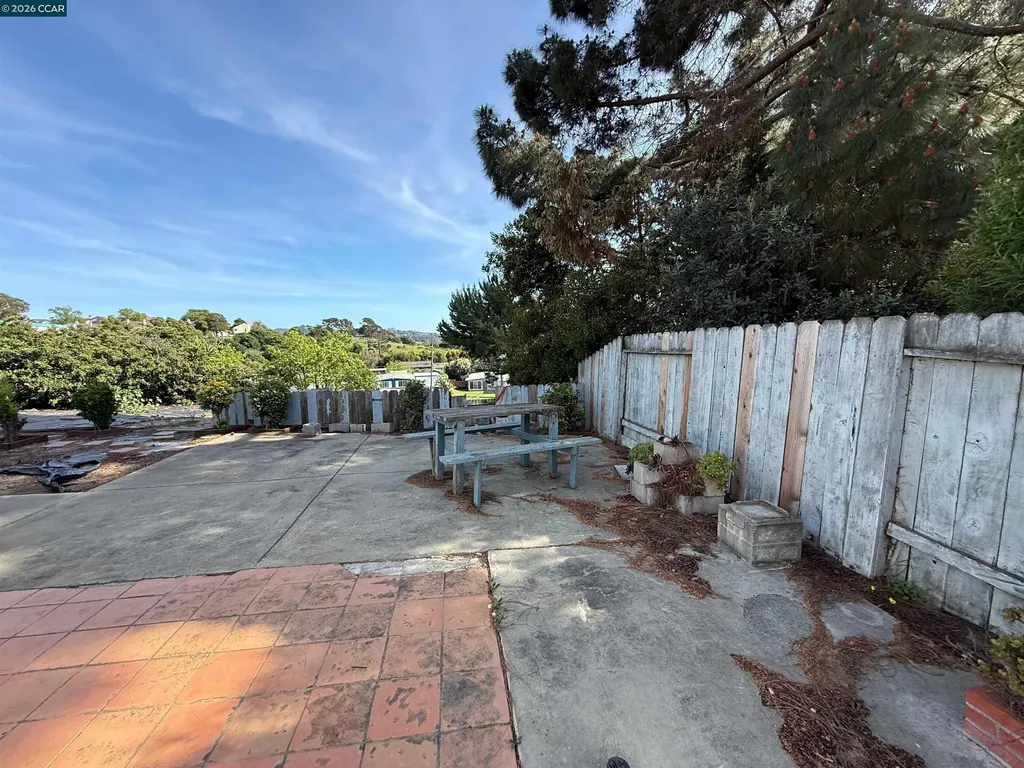1810 Acapulco Drive San Pablo CA 94806