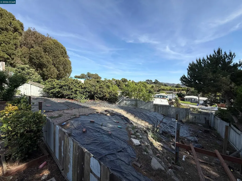 1810 Acapulco Drive San Pablo CA 94806