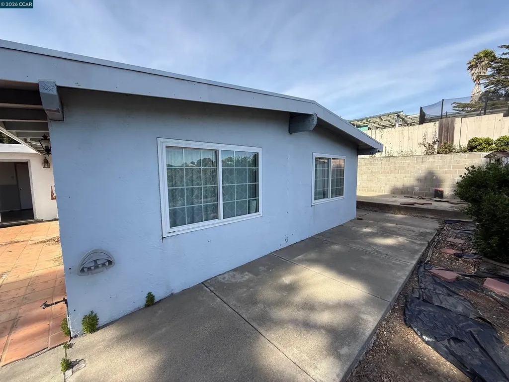 1810 Acapulco Drive San Pablo CA 94806
