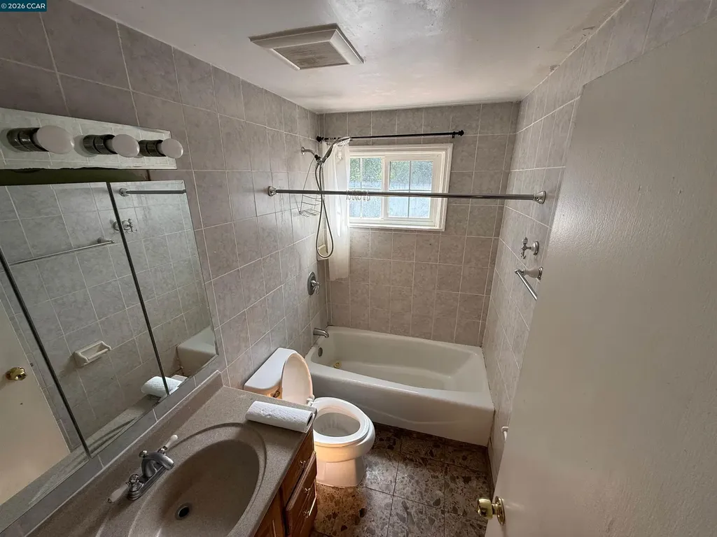 1810 Acapulco Drive San Pablo CA 94806
