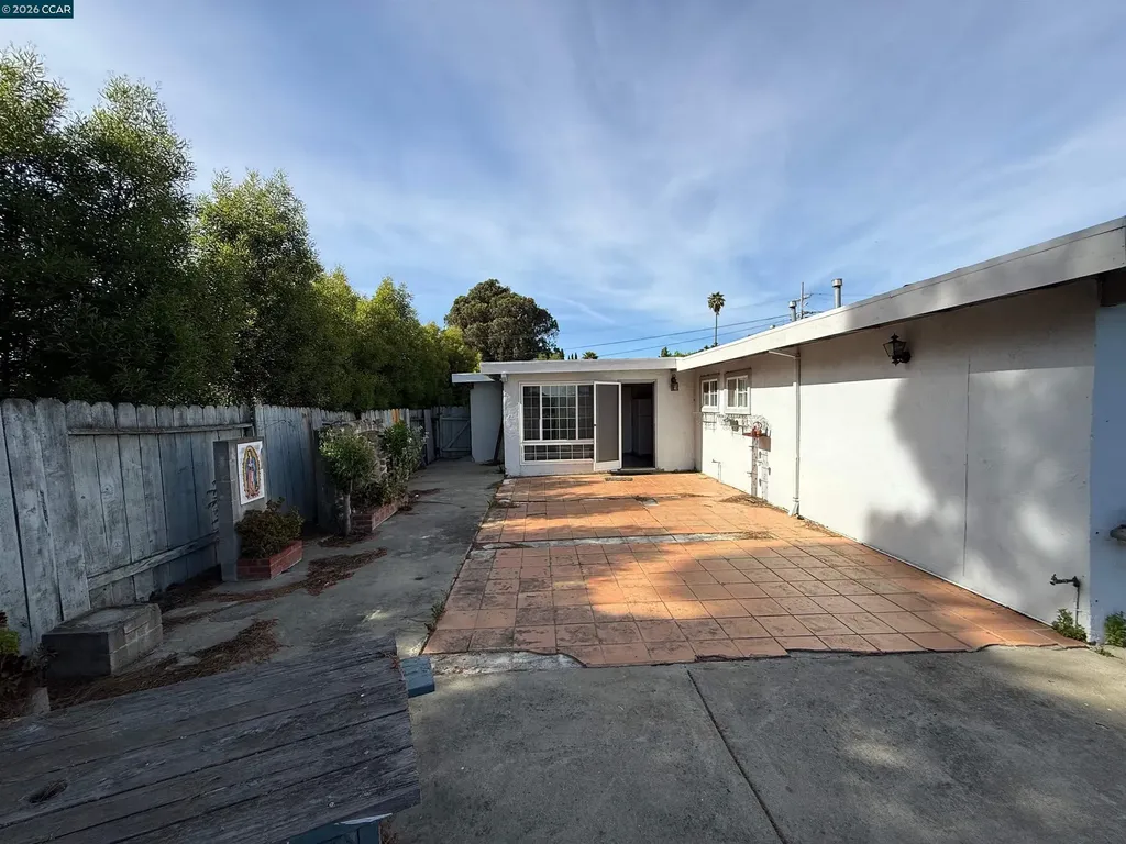 1810 Acapulco Drive San Pablo CA 94806