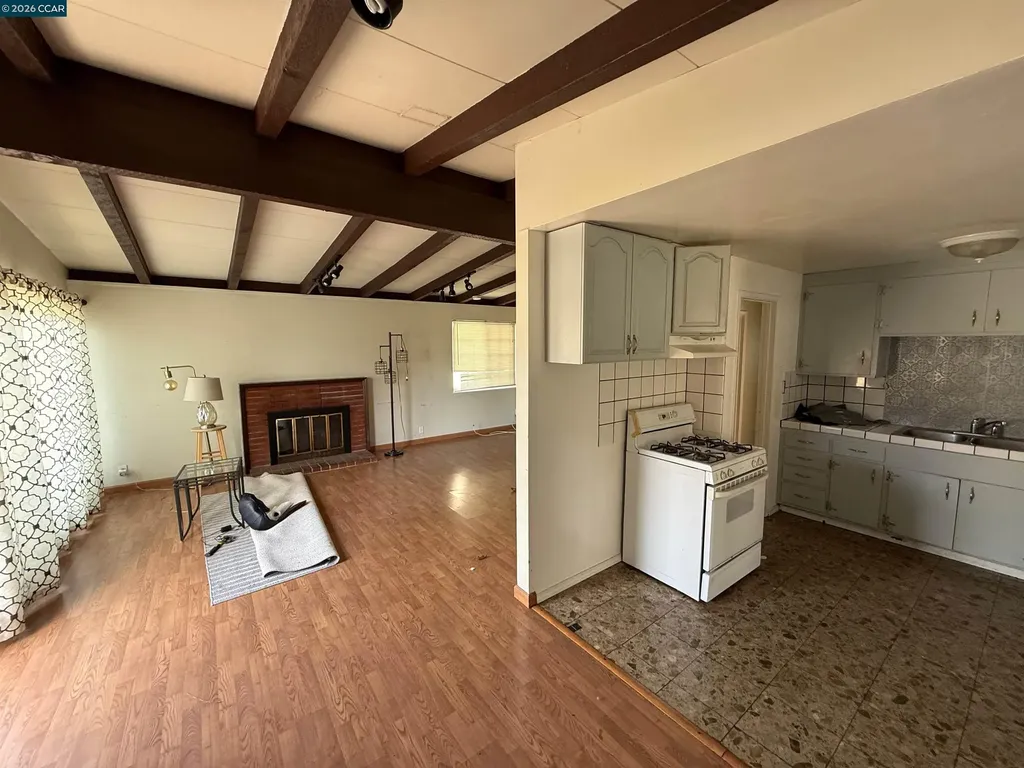 1810 Acapulco Drive San Pablo CA 94806