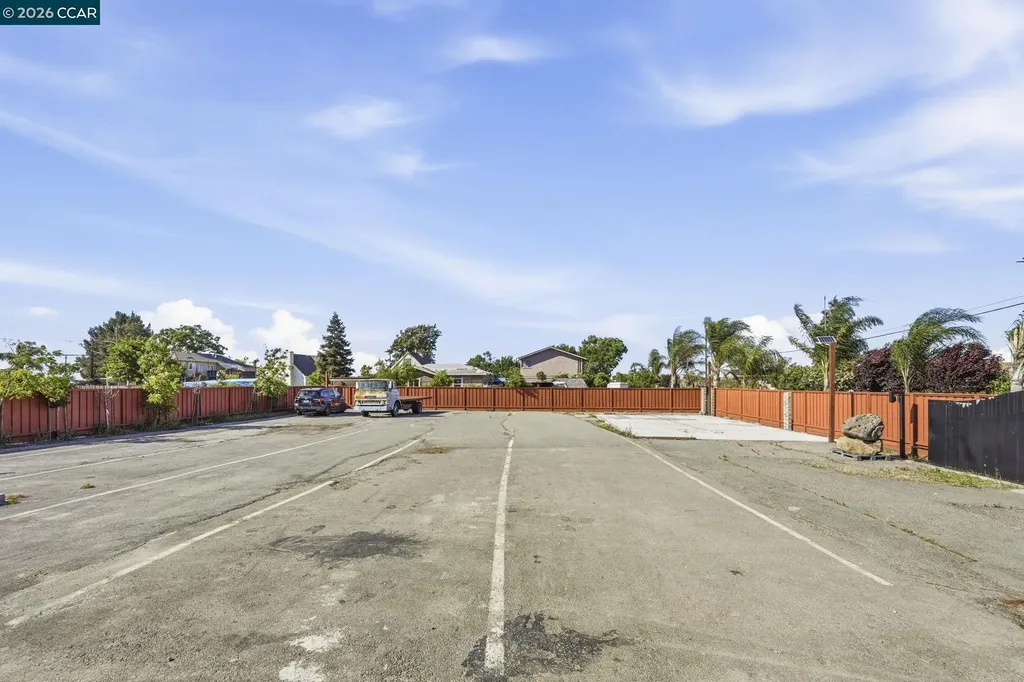 201 Solano Avenue Bay Point CA 94565