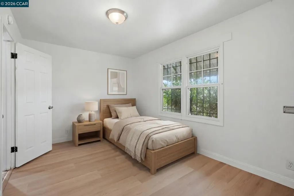 6719 Eastlawn Street Oakland CA 94621