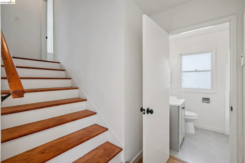 3239 Briggs Avenue Alameda CA 94501
