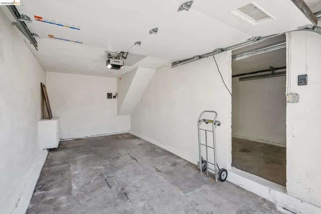 3239 Briggs Avenue Alameda CA 94501