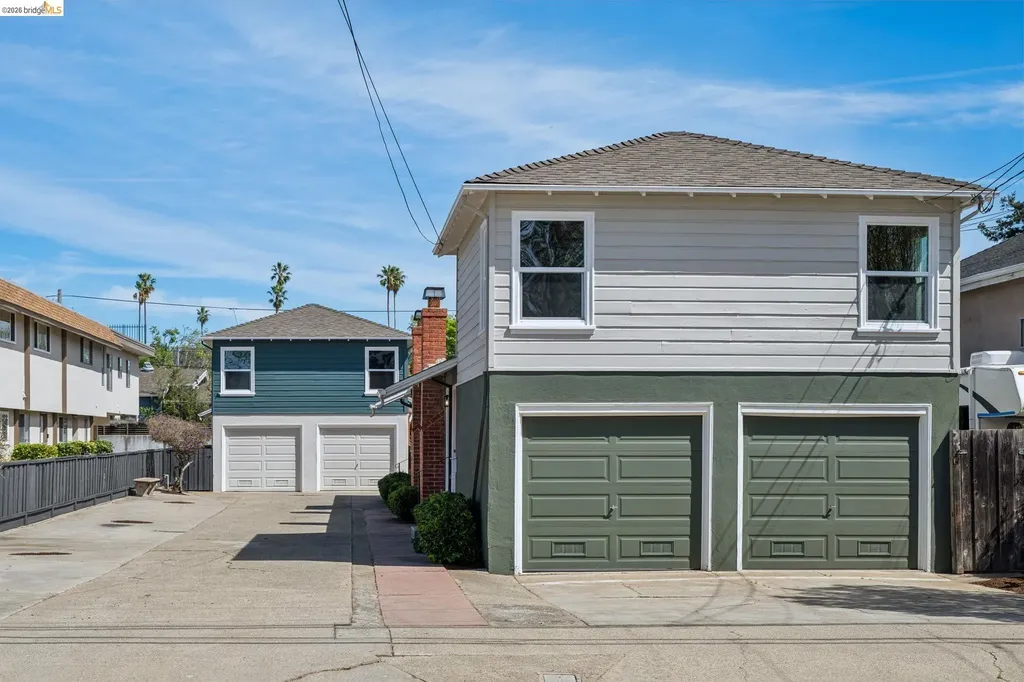3239 Briggs Avenue Alameda CA 94501