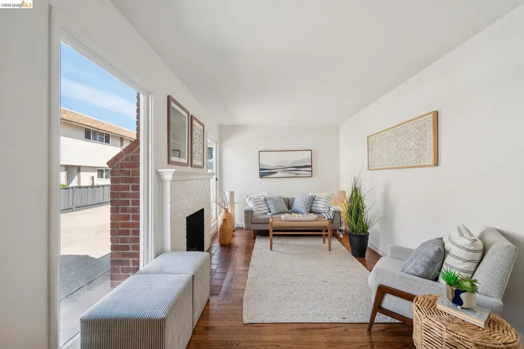 3241 Briggs Avenue Alameda CA 94501