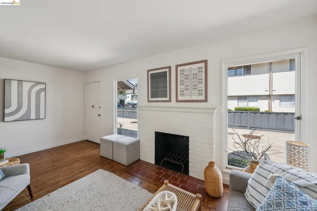 3241 Briggs Avenue Alameda CA 94501