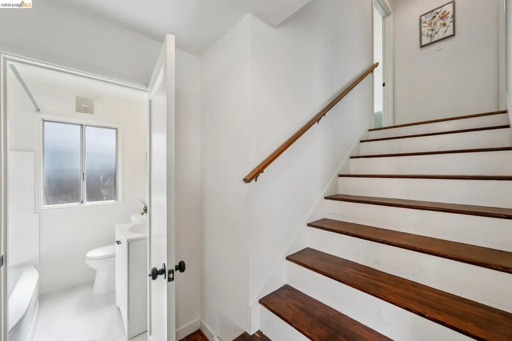 3241 Briggs Avenue Alameda CA 94501