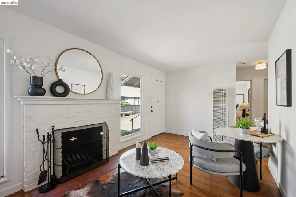 3241 Briggs Avenue Alameda CA 94501