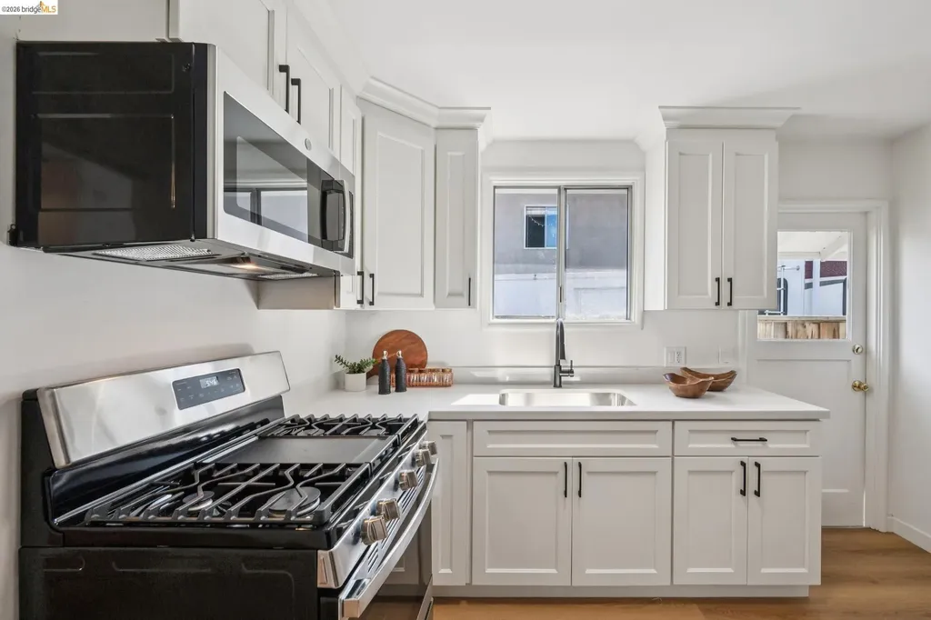 3241 Briggs Avenue Alameda CA 94501