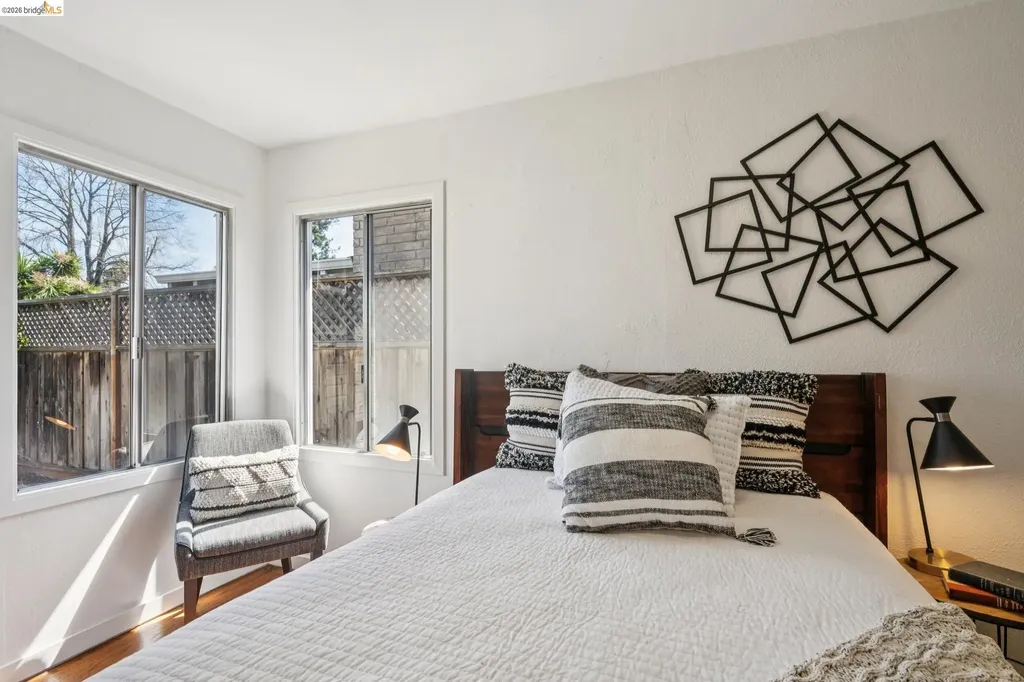3241 Briggs Avenue Alameda CA 94501