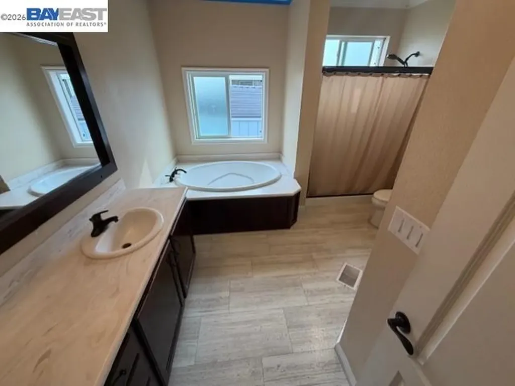 426 Honolulu Circle Union City CA 94587
