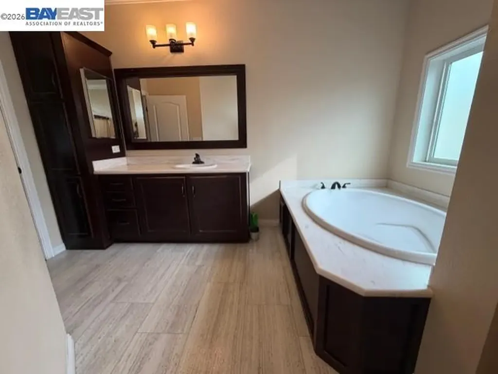 426 Honolulu Circle Union City CA 94587