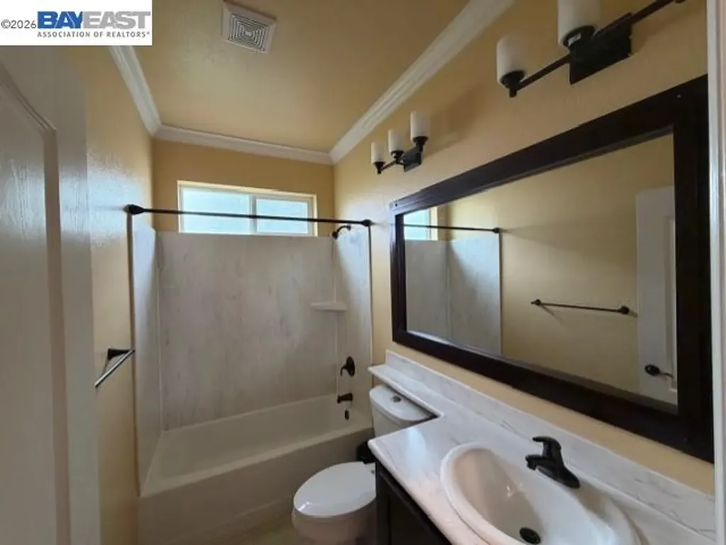 426 Honolulu Circle Union City CA 94587