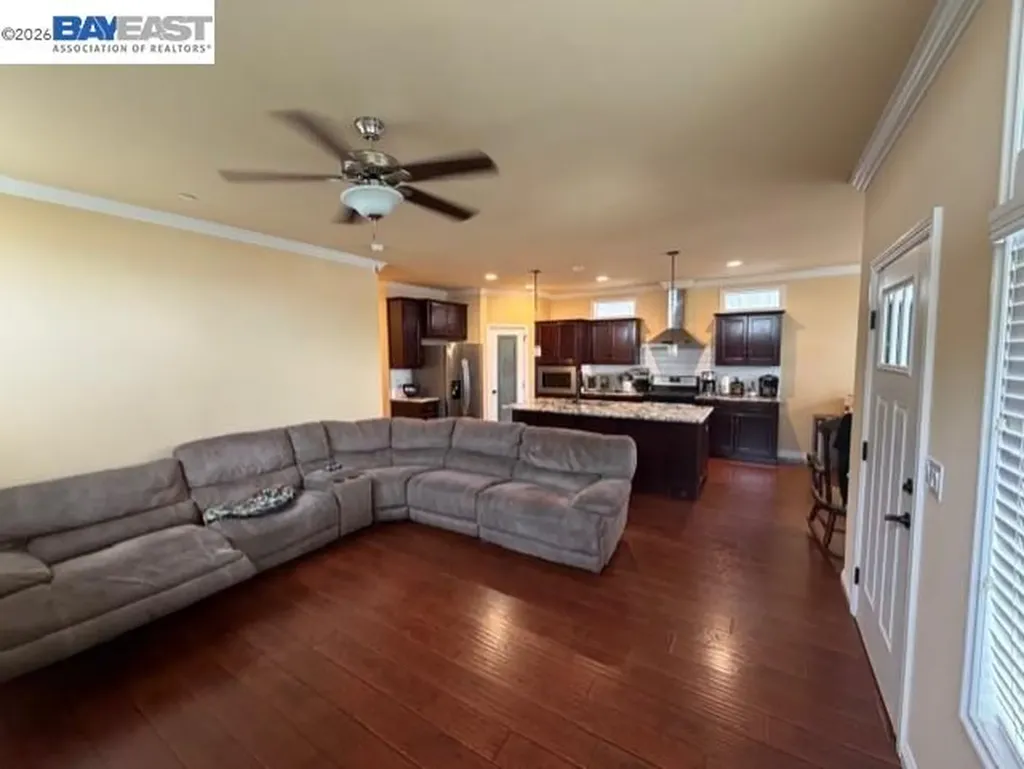 426 Honolulu Circle Union City CA 94587