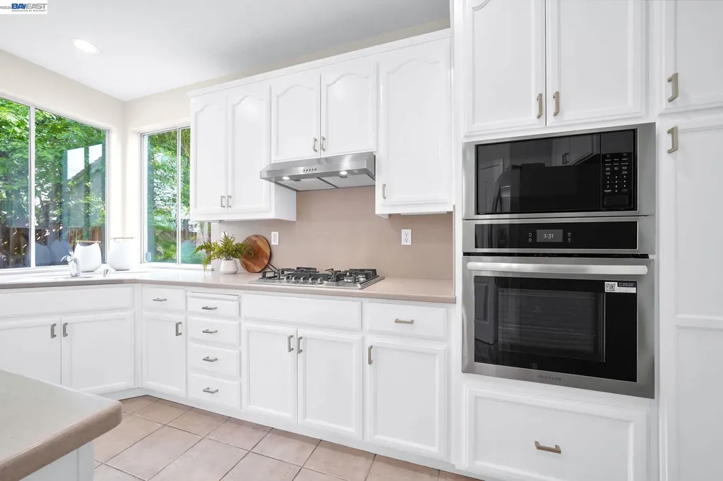 37489 Summer Holly Common Fremont CA 94536