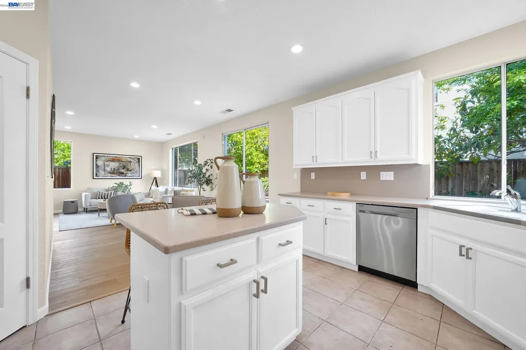 37489 Summer Holly Common Fremont CA 94536