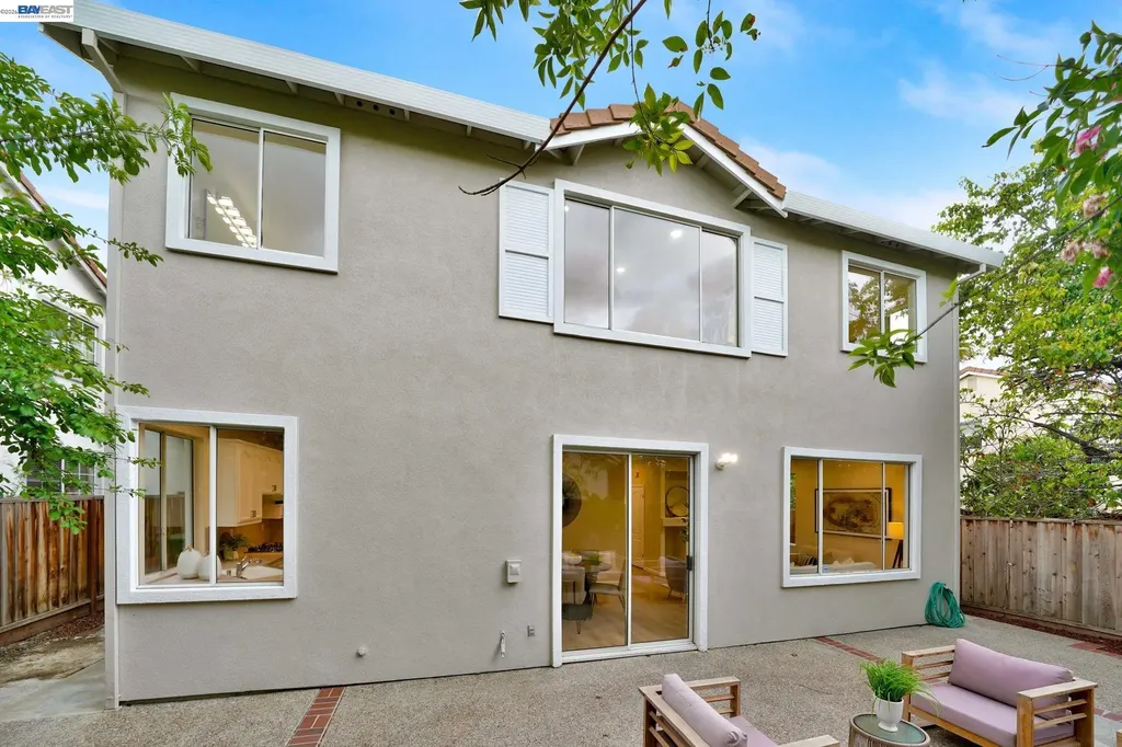 37489 Summer Holly Common Fremont CA 94536