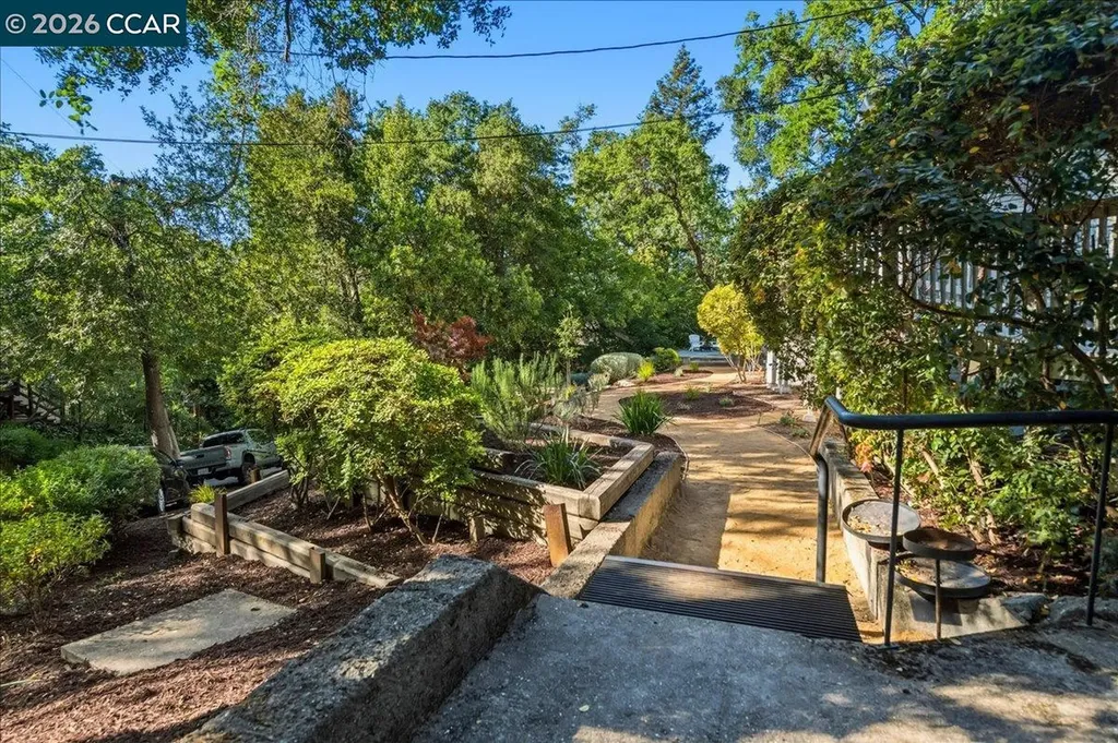 3 Mountain View Place Lafayette CA 94549