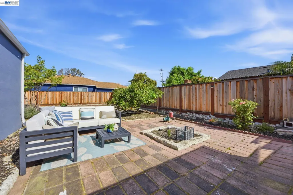 1559 Bandoni Avenue San Lorenzo CA 94580
