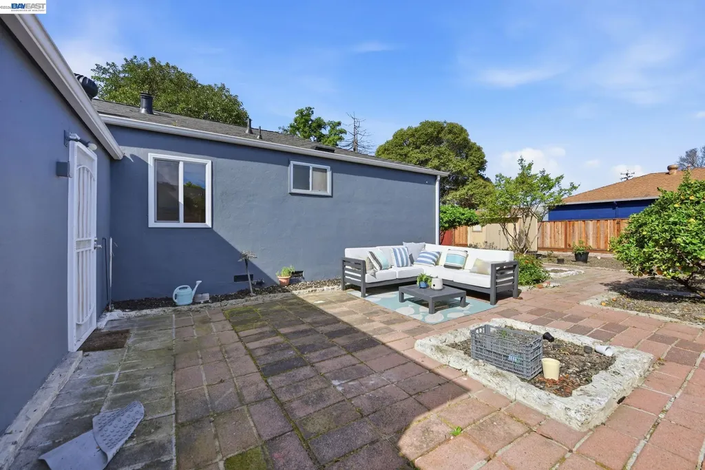 1559 Bandoni Avenue San Lorenzo CA 94580