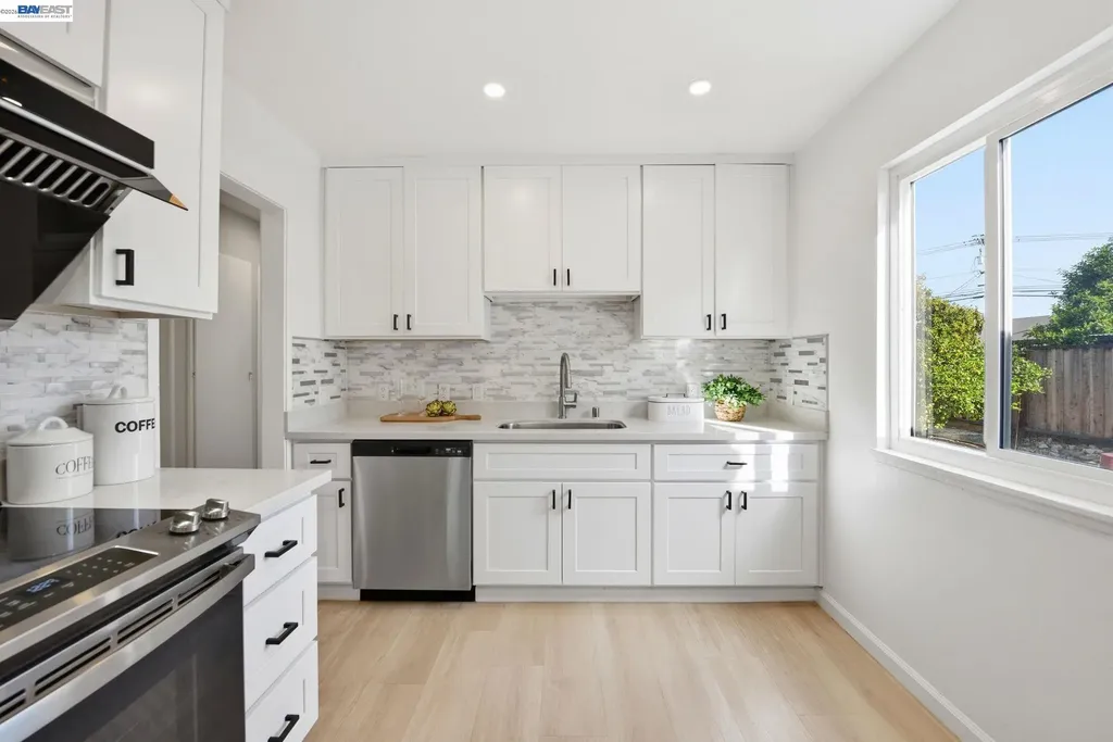 1559 Bandoni Avenue San Lorenzo CA 94580