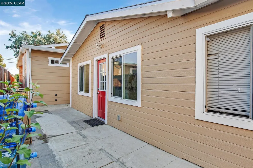 2027 83rd Avenue Oakland CA 94621