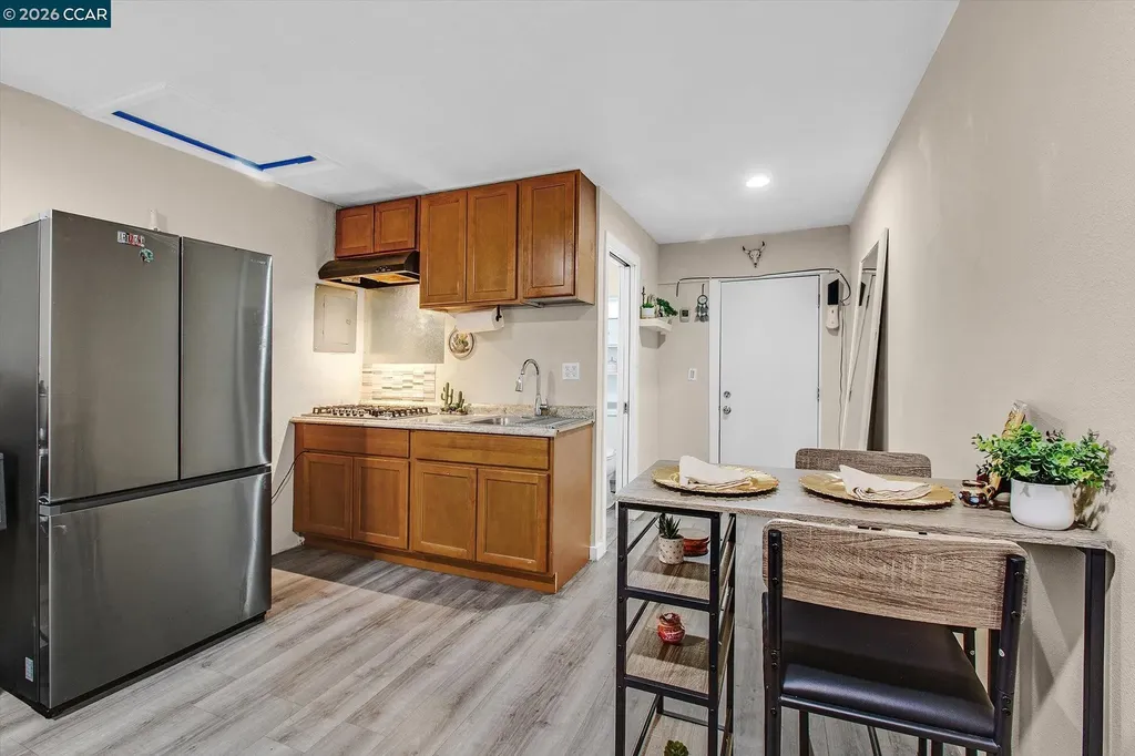2027 83rd Avenue Oakland CA 94621