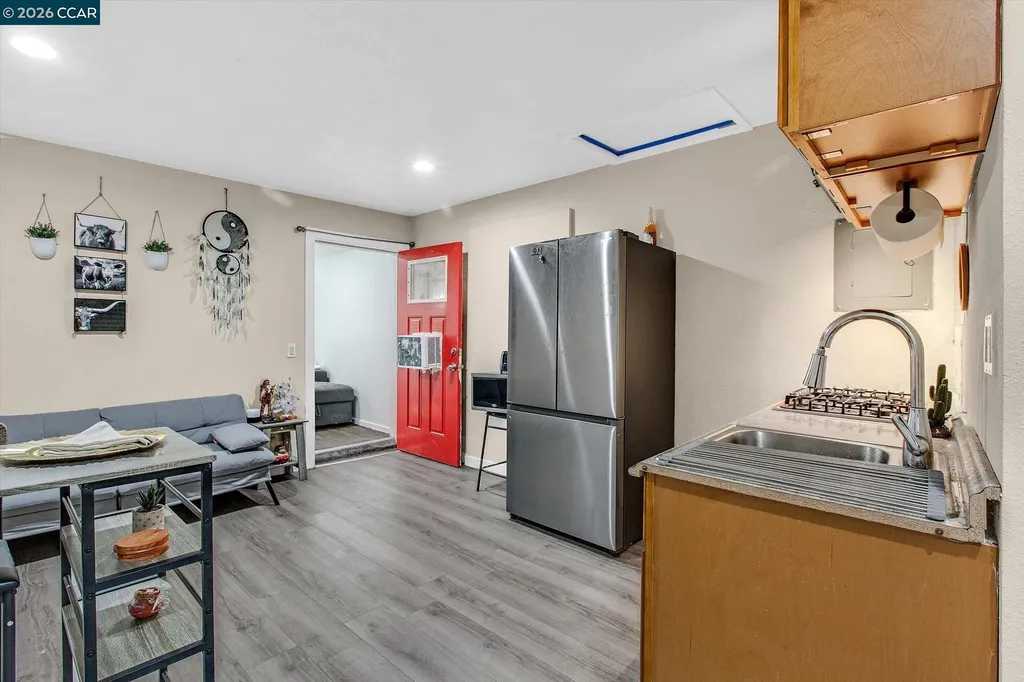 2027 83rd Avenue Oakland CA 94621