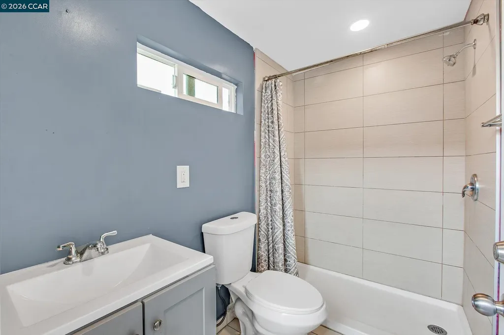 2027 83rd Avenue Oakland CA 94621