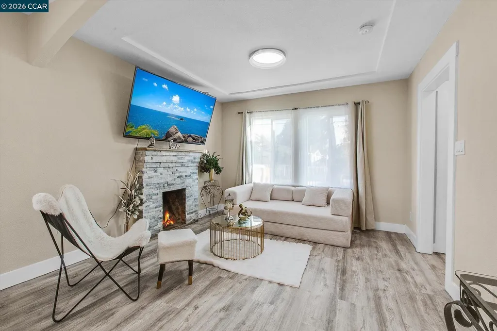 2027 83rd Avenue Oakland CA 94621